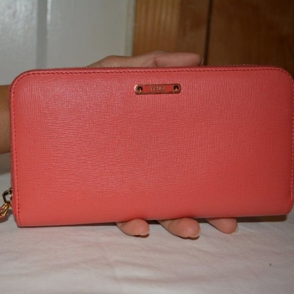 FENDI long zip wallet - Picture 1 of 7